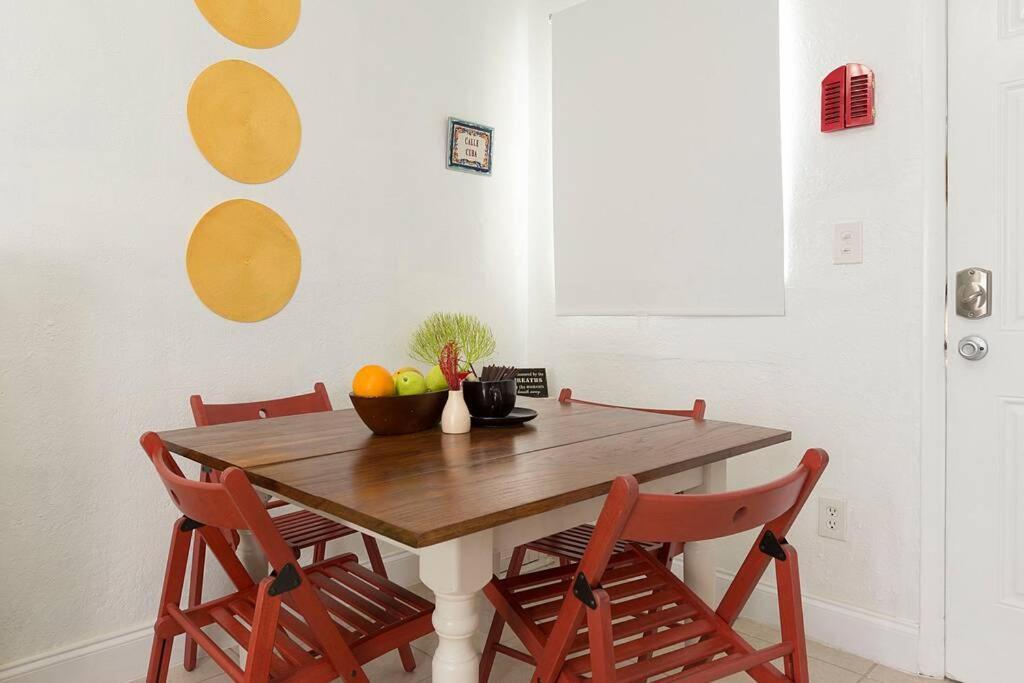 1 Bedroom Apt Near Coconut Grove Miami Exterior photo
