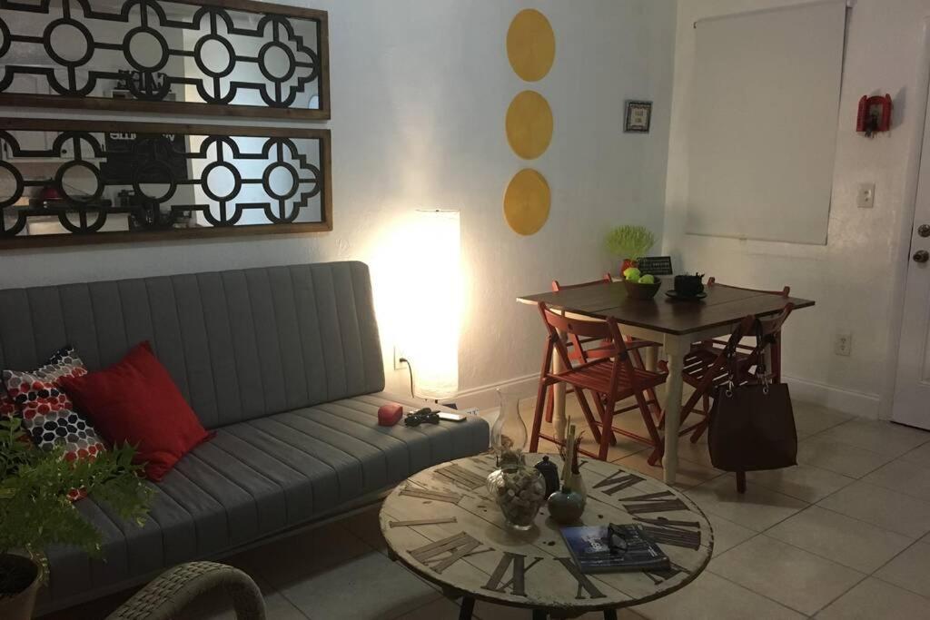 1 Bedroom Apt Near Coconut Grove Miami Exterior photo